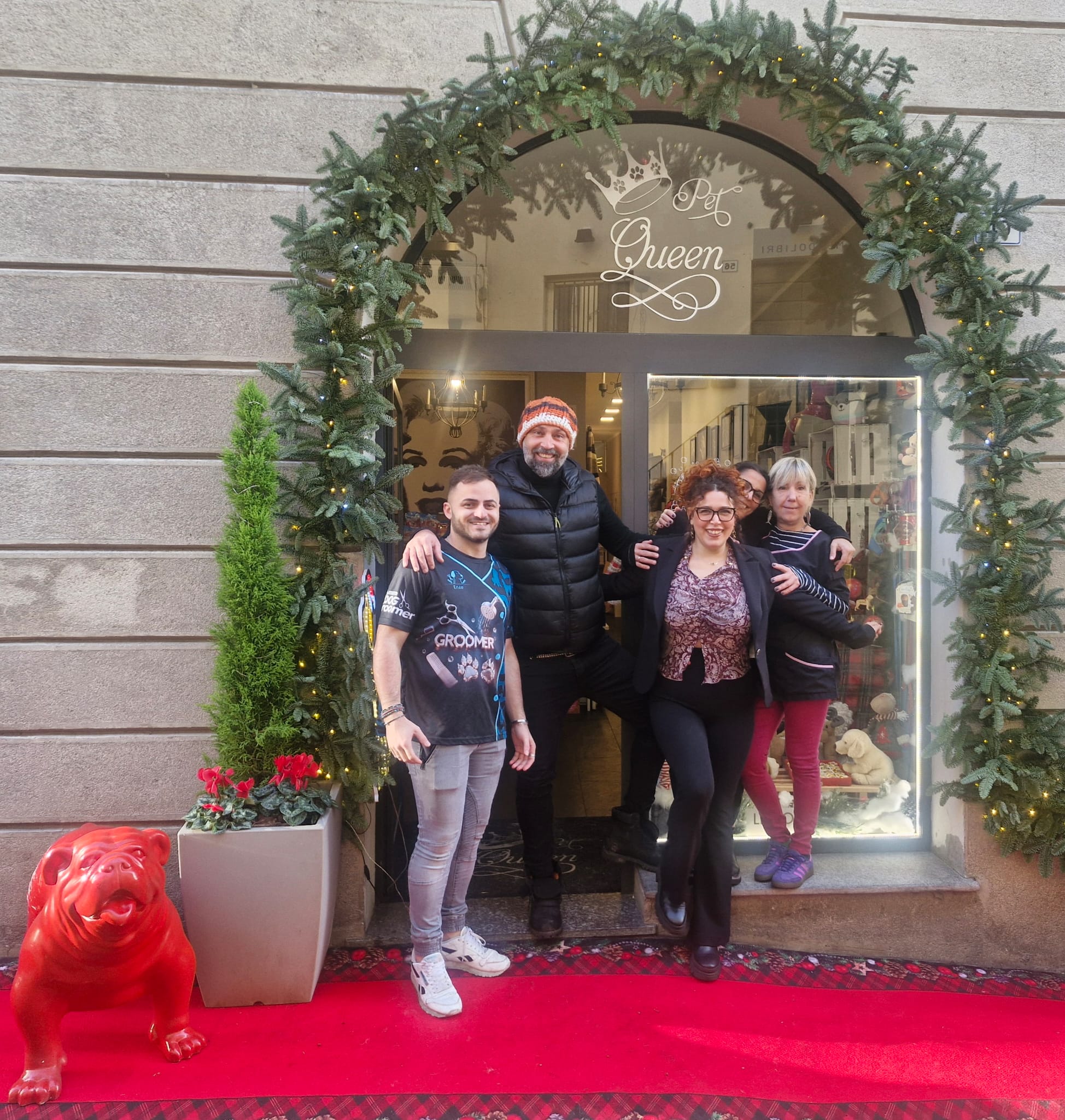 PET QUEEN – MASCARI