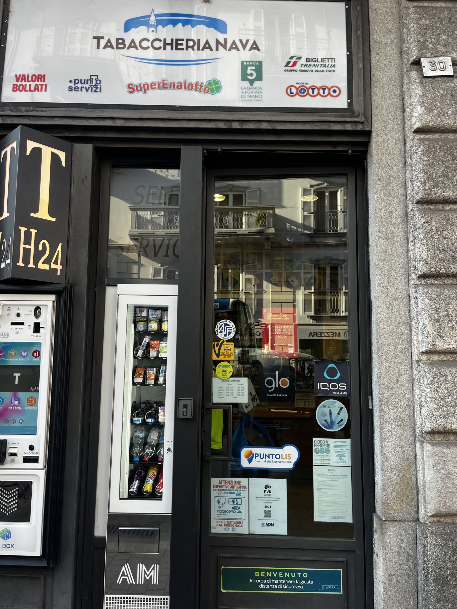 Tabaccheria Nava (2)