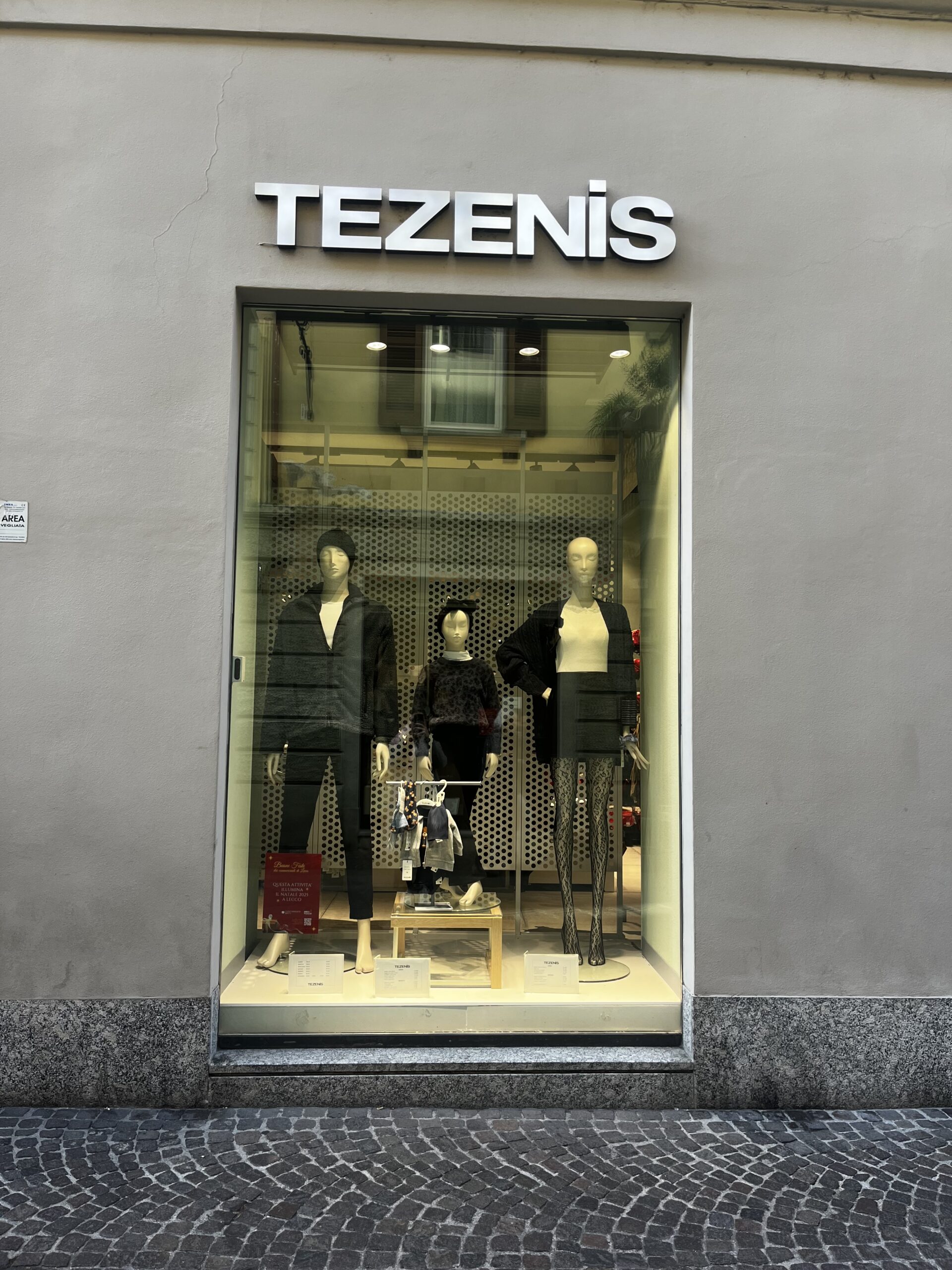 Tezenis